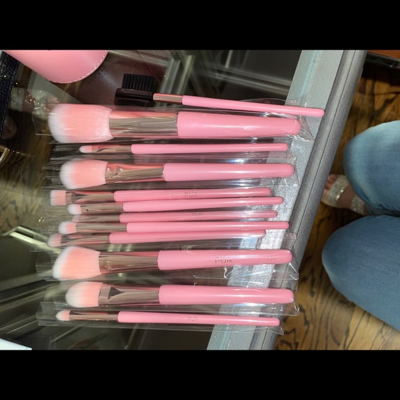 PüR Makeuo Brushes - Picture 2 of 2